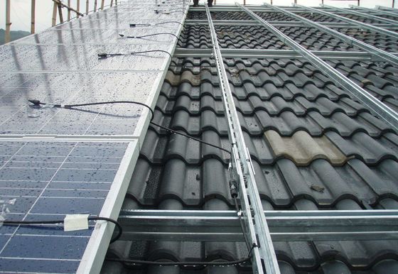 ভালো দাম Pitched Roof Solar Panel Roof Mounting Systems Good Apperance অনলাইন